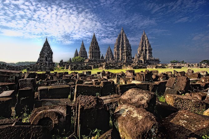 Cycling Village, Prambanan Temple & Candi Ijo Sunset Tour